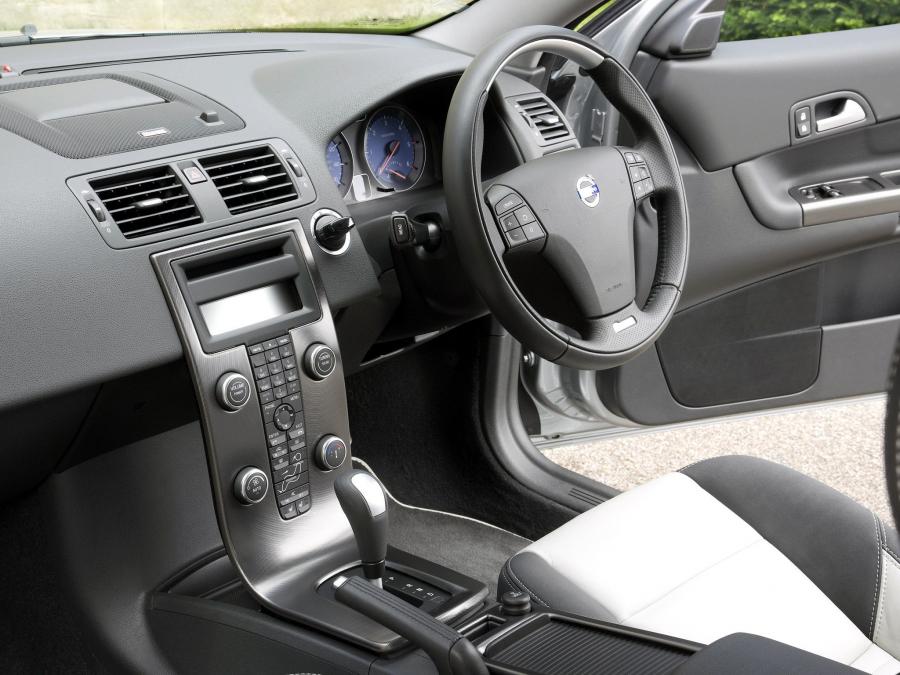  Volvo V50 R-Design SE Sport 2008 года  (фото 2 из 8)